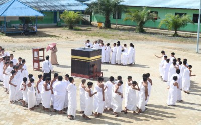 Album Kegiatan Praktek Manasik Pondok Pesantren  AZ-ZIKRA DDI Kersik Putih