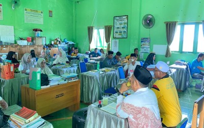 Rapat Kepala Madrasah Perubahan Visi Misi dan Pembentukan Panitia Ulangan Semester Ganjil 2025-2026